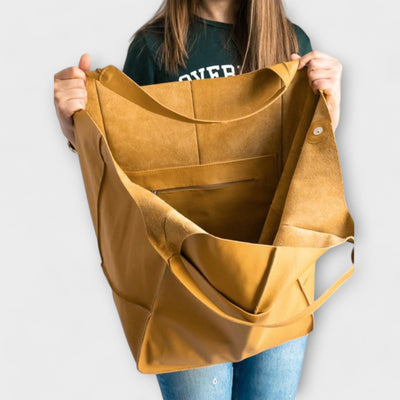 Yvonne – Oversized Weekender Bag
