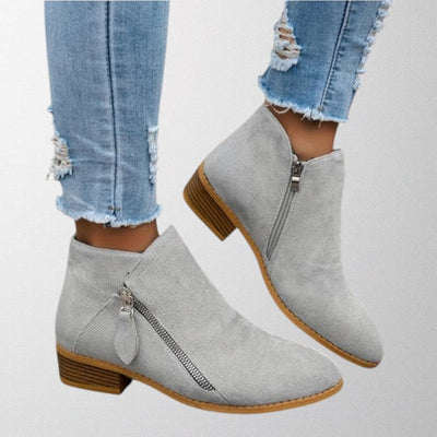 Sarah - Classic style vintage boots