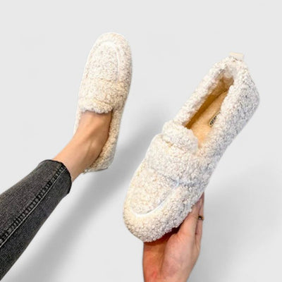 Karen - Loafers with elegant design