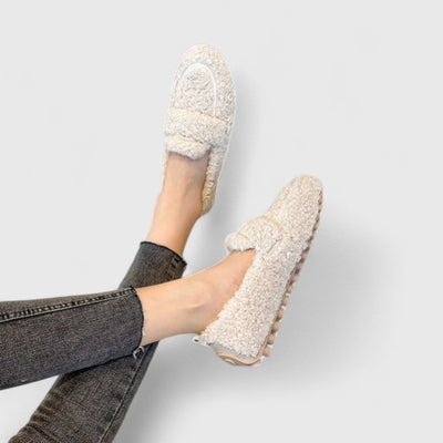 Karen - Loafers with elegant design
