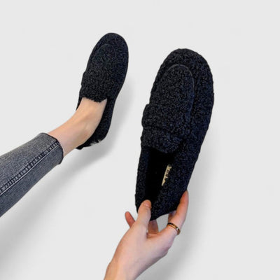 Karen - Loafers with elegant design