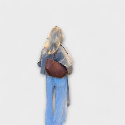 Lucy – Vintage Tote Bag