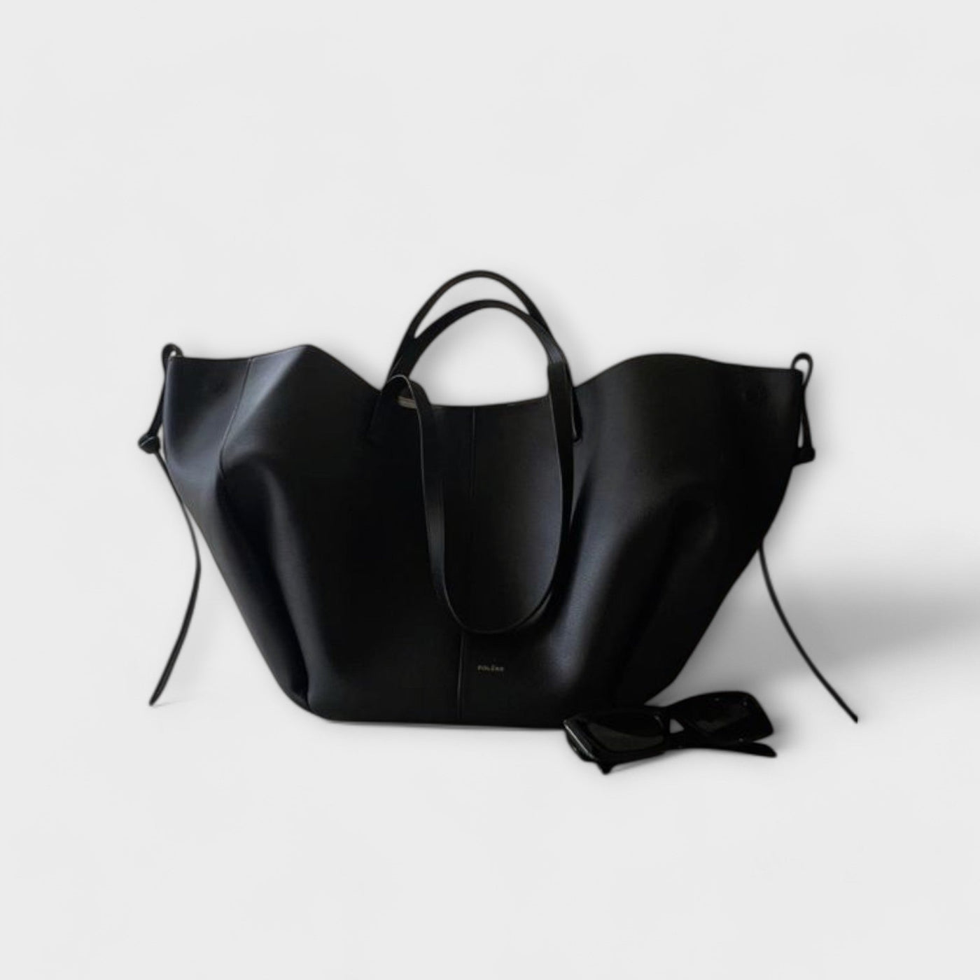Lucy – Vintage Tote Bag